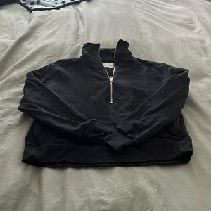 Everlane quarter zip sweatshirt